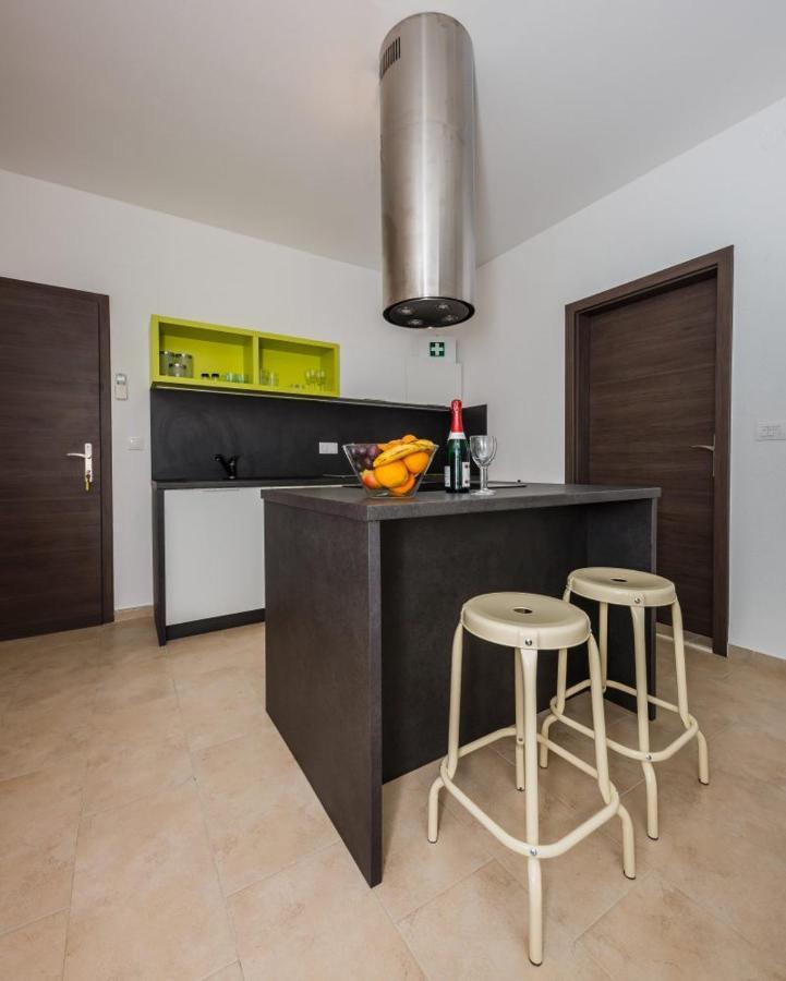 Stela Apartment