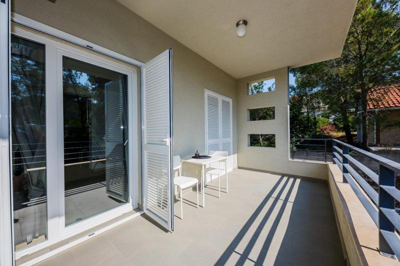 Apartment Stela